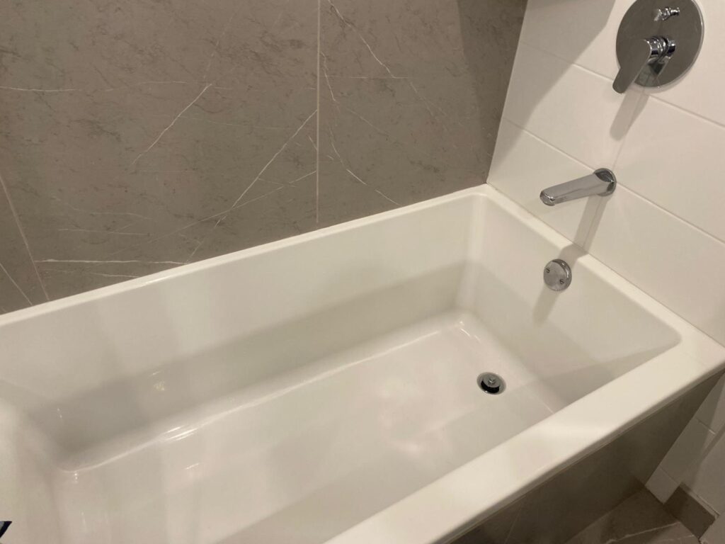 Bathtub